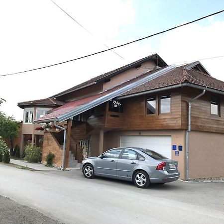 Apartments San - With Pool; Rakovica Buitenkant foto